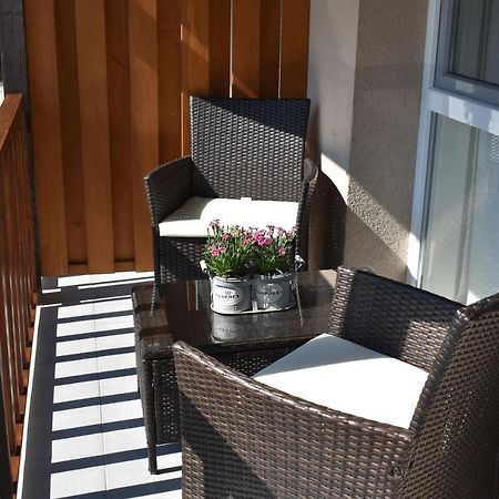 Livia Apartman Heviz Exterior photo